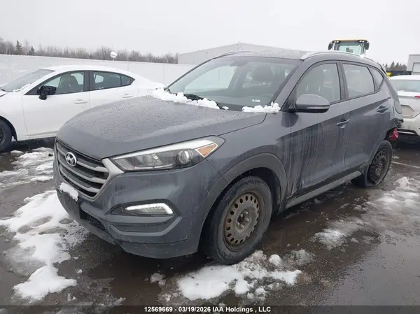 KM8J3CA45JU754919 2018 HYUNDAI TUCSON - Image 2