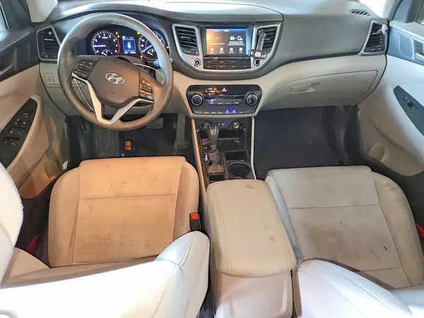 KM8J3CA45JU762292 2018 HYUNDAI TUCSON - Image 8