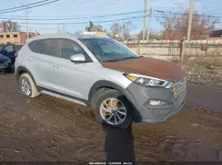 KM8J3CA45JU771252 2018 HYUNDAI TUCSON