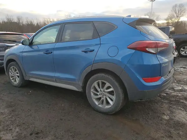 KM8J3CA45JU784468 2018 HYUNDAI TUCSON - Image 2