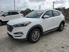 KM8J3CA45JU797687 2018 HYUNDAI TUCSON