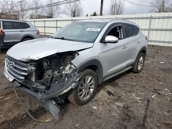 KM8J3CA45JU822832 2018 HYUNDAI TUCSON - Image 1