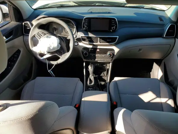 KM8J3CA45KU007189 2019 HYUNDAI TUCSON - Image 8