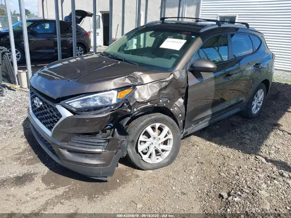 KM8J3CA45KU013414 2019 HYUNDAI TUCSON - Image 2