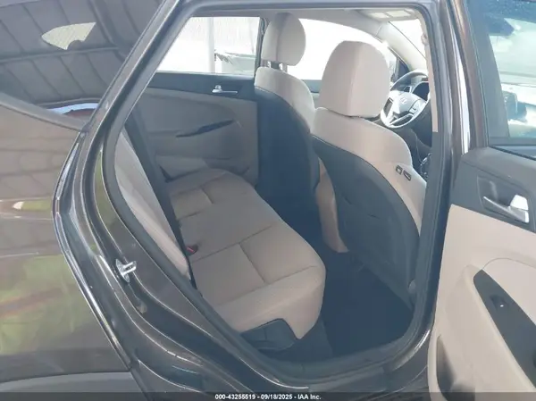 KM8J3CA45KU013414 2019 HYUNDAI TUCSON - Image 8
