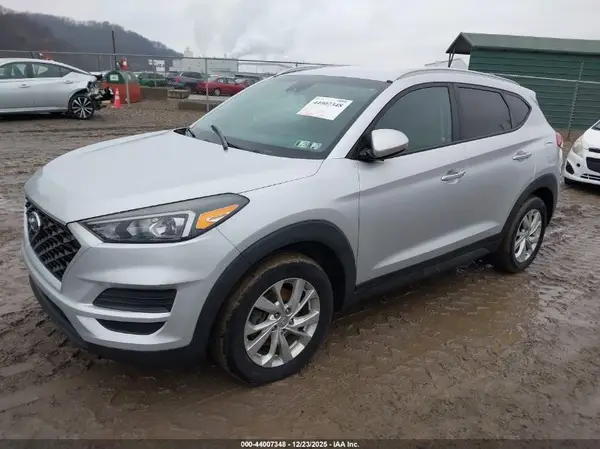 KM8J3CA45KU016636 2019 HYUNDAI TUCSON - Image 2