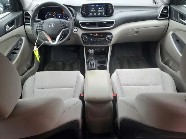 KM8J3CA45KU033615 2019 HYUNDAI TUCSON - Image 8