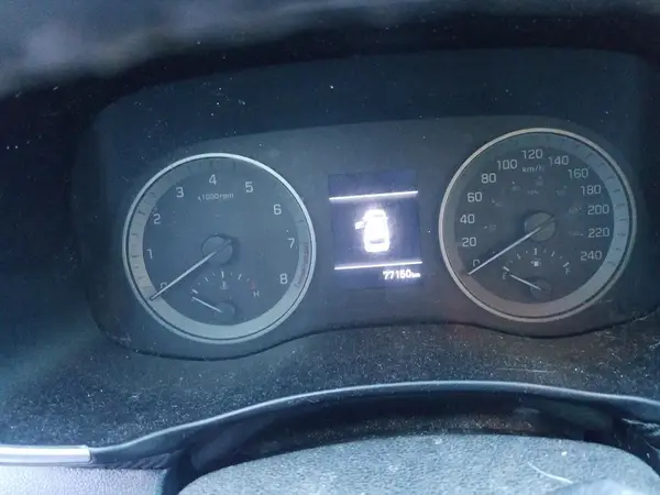 KM8J3CA45KU068784 2019 HYUNDAI TUCSON - Image 8