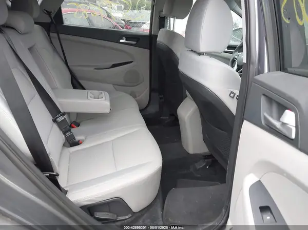 KM8J3CA45KU080336 2019 HYUNDAI TUCSON - Image 8