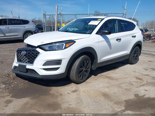KM8J3CA45KU844332 2019 HYUNDAI TUCSON - Image 2