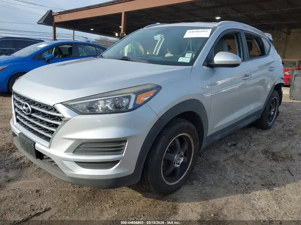KM8J3CA45KU851457 2019 HYUNDAI TUCSON - Image 2