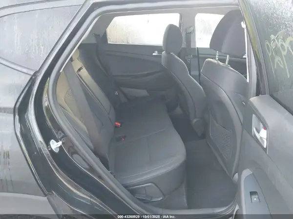 KM8J3CA45KU989161 2019 HYUNDAI TUCSON - Image 8