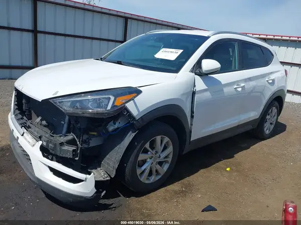 KM8J3CA45LU142691 2020 HYUNDAI TUCSON - Image 2