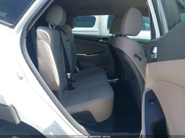 KM8J3CA45LU142691 2020 HYUNDAI TUCSON - Image 8