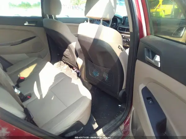 KM8J3CA45LU177179 2020 HYUNDAI TUCSON - Image 8