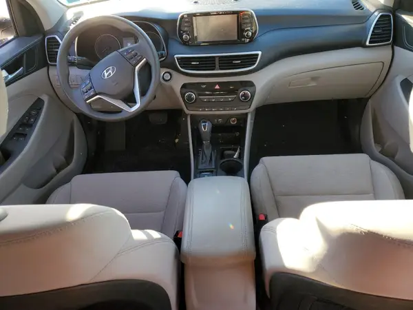 KM8J3CA45LU239339 2020 HYUNDAI TUCSON - Image 8