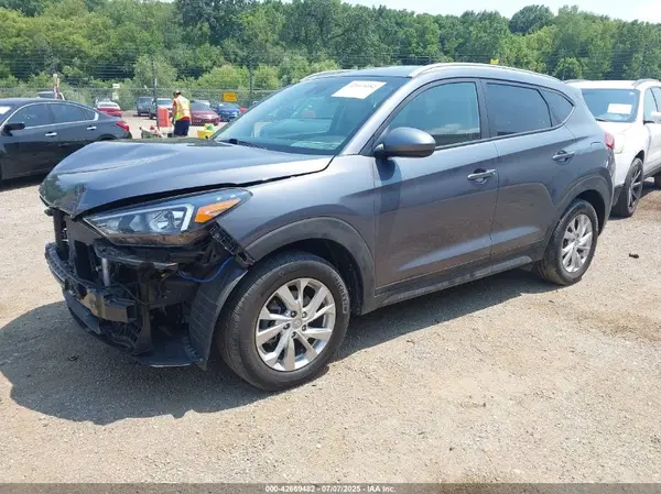 KM8J3CA45MU389730 2021 HYUNDAI TUCSON - Image 2