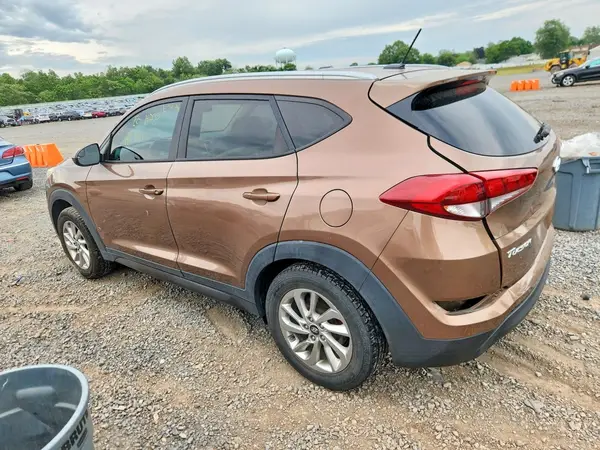 KM8J3CA46GU038510 2016 HYUNDAI TUCSON - Image 2