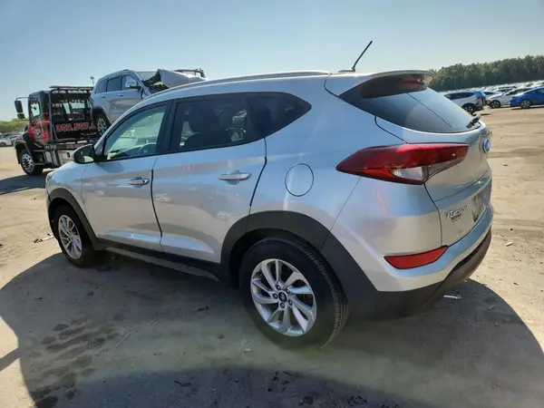 KM8J3CA46GU046185 2016 HYUNDAI TUCSON - Image 2