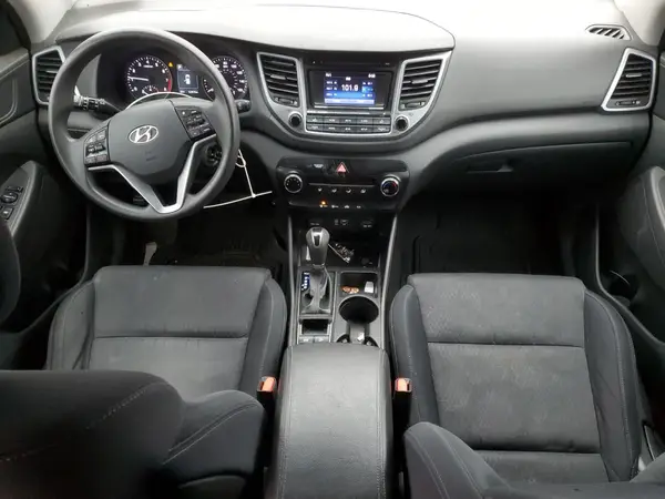 KM8J3CA46GU060135 2016 HYUNDAI TUCSON - Image 8
