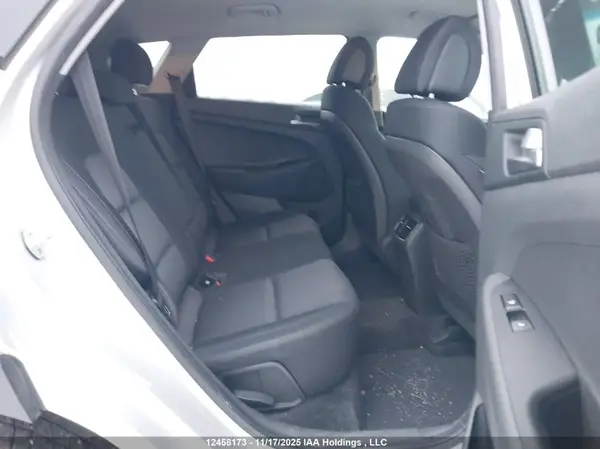 KM8J3CA46GU069448 2016 HYUNDAI TUCSON - Image 8