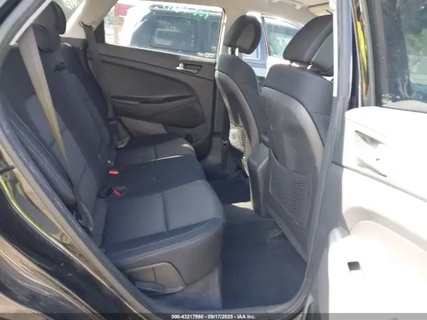 KM8J3CA46GU075122 2016 HYUNDAI TUCSON - Image 8