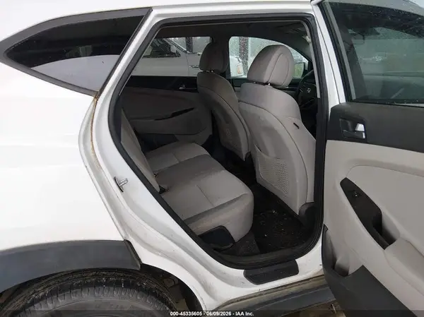 KM8J3CA46GU094348 2016 HYUNDAI TUCSON - Image 8