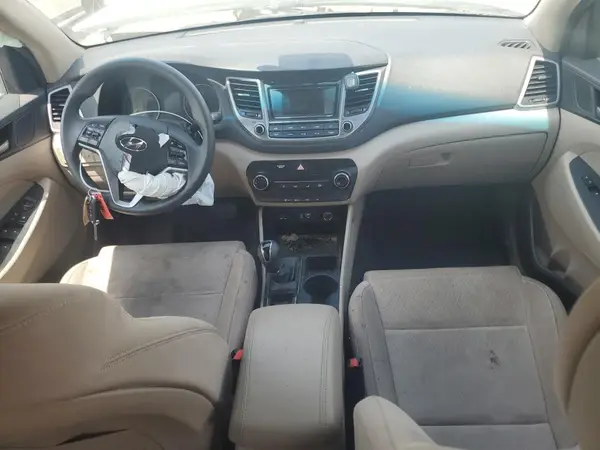 KM8J3CA46GU102237 2016 HYUNDAI TUCSON - Image 8