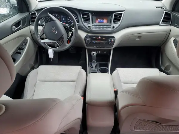 KM8J3CA46GU105798 2016 HYUNDAI TUCSON - Image 8