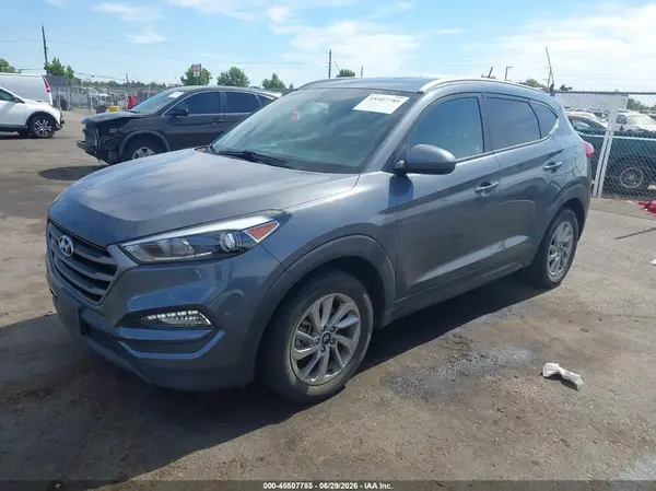 KM8J3CA46GU109480 2016 HYUNDAI TUCSON - Image 2