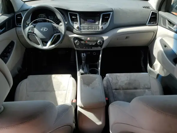 KM8J3CA46GU127476 2016 HYUNDAI TUCSON - Image 8