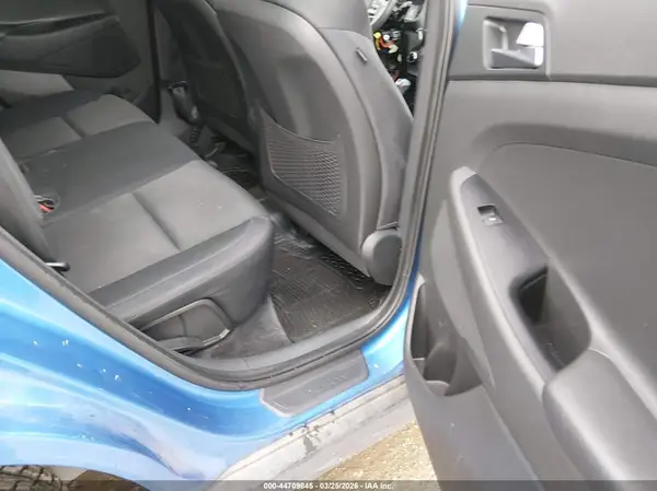 KM8J3CA46GU144133 2016 HYUNDAI TUCSON - Image 8