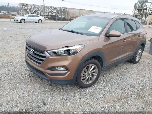 KM8J3CA46GU157416 2016 HYUNDAI TUCSON - Image 2