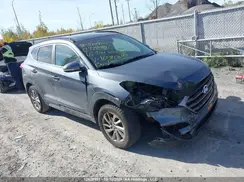 KM8J3CA46GU165953 2016 HYUNDAI TUCSON