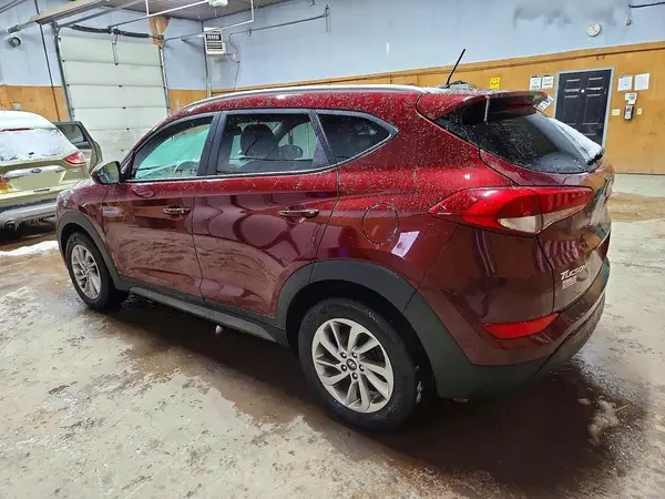 KM8J3CA46GU195633 2016 HYUNDAI TUCSON - Image 2