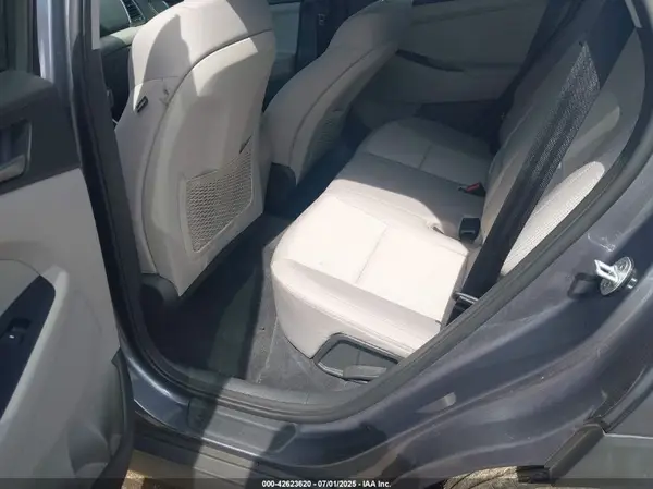 KM8J3CA46GU200913 2016 HYUNDAI TUCSON - Image 8