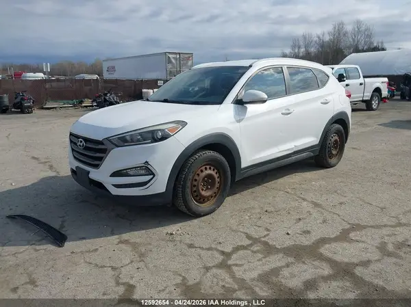 KM8J3CA46GU211488 2016 HYUNDAI TUCSON - Image 2