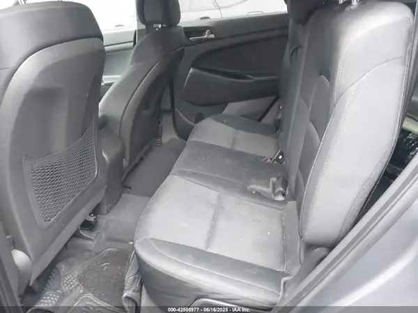 KM8J3CA46GU215914 2016 HYUNDAI TUCSON - Image 8