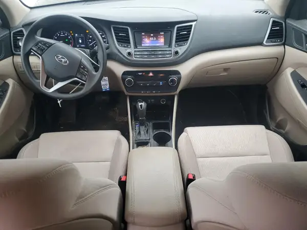 KM8J3CA46GU222989 2016 HYUNDAI TUCSON - Image 8