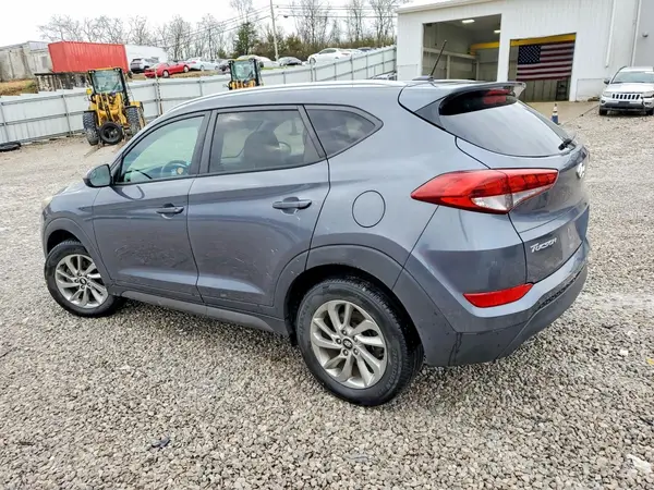 KM8J3CA46GU227769 2016 HYUNDAI TUCSON - Image 2