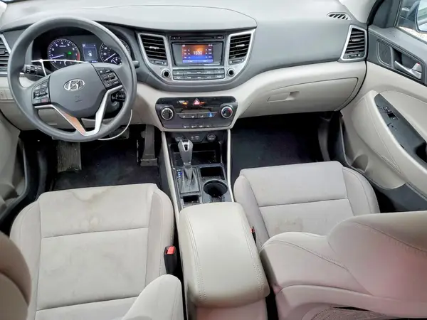 KM8J3CA46GU227769 2016 HYUNDAI TUCSON - Image 8