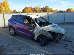 KM8J3CA46GU228453 2016 HYUNDAI TUCSON