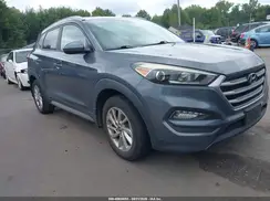 KM8J3CA46HU256450 2017 HYUNDAI TUCSON