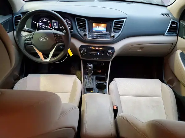 KM8J3CA46HU276441 2017 HYUNDAI TUCSON - Image 8