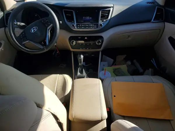 KM8J3CA46HU281008 2017 HYUNDAI TUCSON - Image 8
