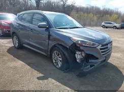 KM8J3CA46HU301905 2017 HYUNDAI TUCSON
