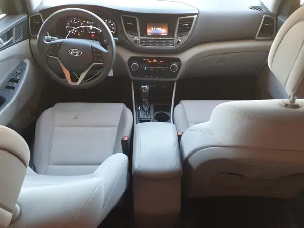 KM8J3CA46HU316467 2017 HYUNDAI TUCSON - Image 8