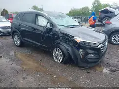 KM8J3CA46HU323645 2017 HYUNDAI TUCSON