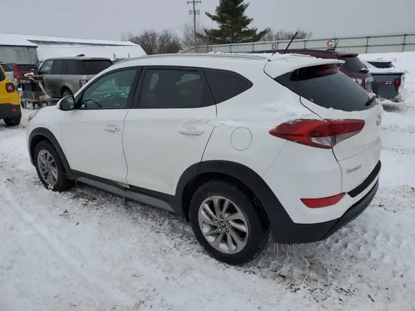 KM8J3CA46HU324522 2017 HYUNDAI TUCSON - Image 2