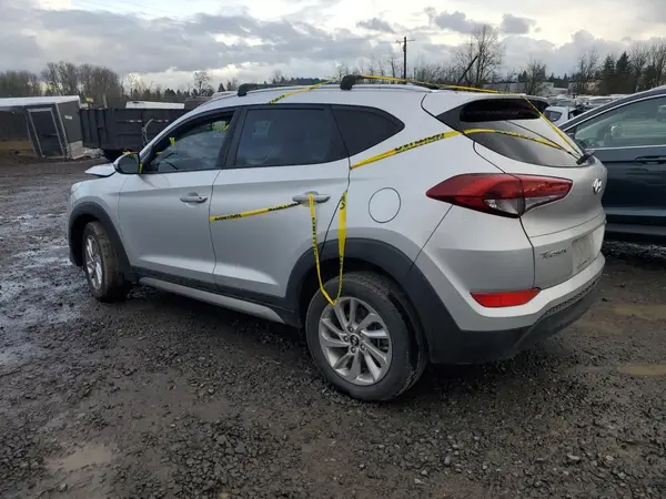 KM8J3CA46HU339201 2017 HYUNDAI TUCSON - Image 2